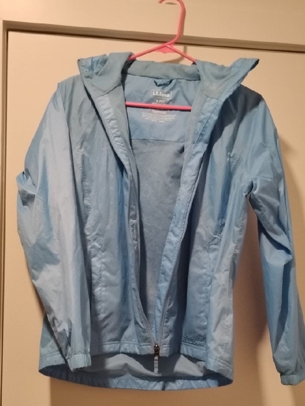 L.L. Bean Women's Light Blue Hooded Packable Jacket